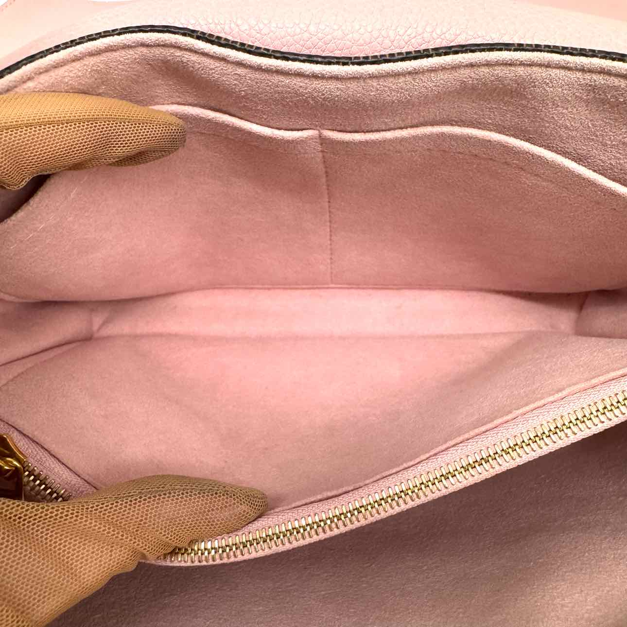 LOUIS VUITTON Damier Ebene Canvas Clapton Crossbody Magnolia
