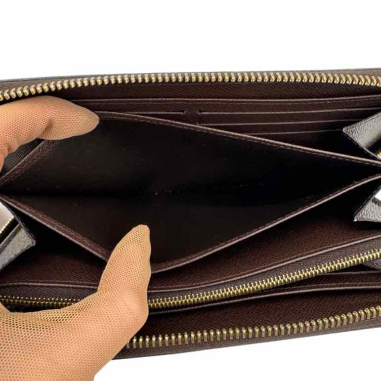 LOUIS VUITTON Damier Ebene Zippy Wallet (Pre-Owned)