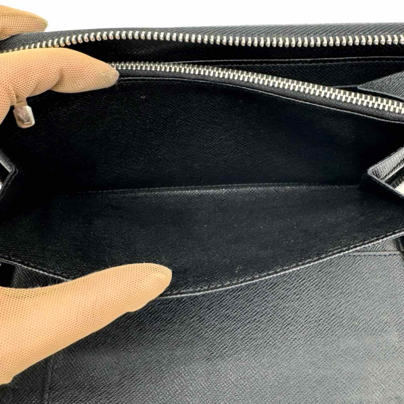 LOUIS VUITTON Damier Graphite Zippy Wallet Organizer