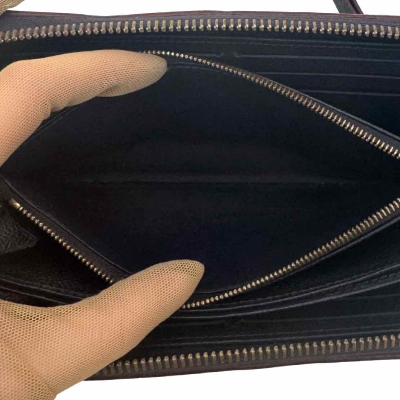 LOUIS VUITTON Empreinte Leather Zippy Wallet Black