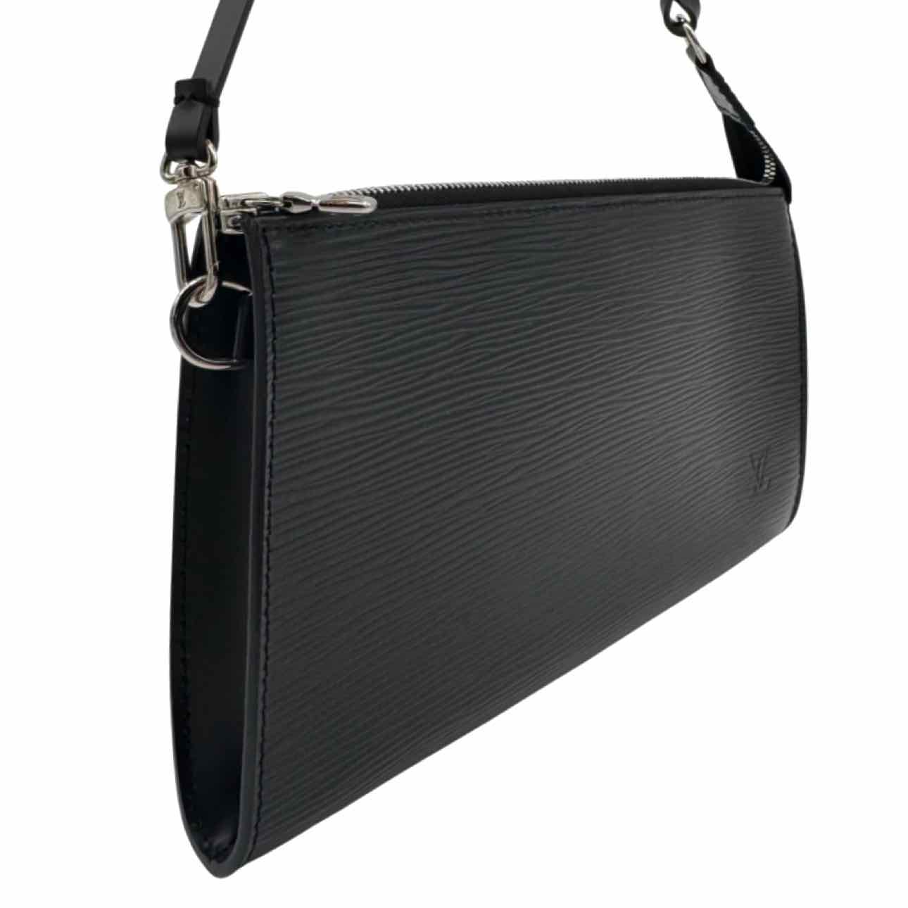 LOUIS VUITTON Epi Leather Pochette Accessoires Black