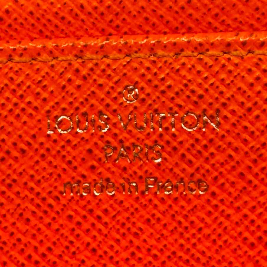 LOUIS VUITTON Epi Leather Twist Lock Blue Wallet