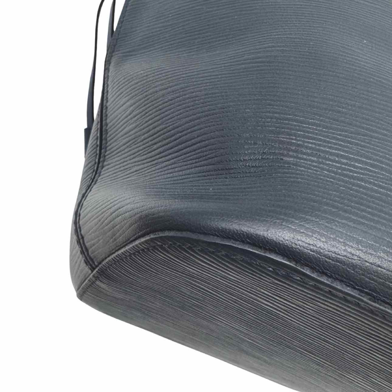 LOUIS VUITTON Epi Neverfull MM Navy
