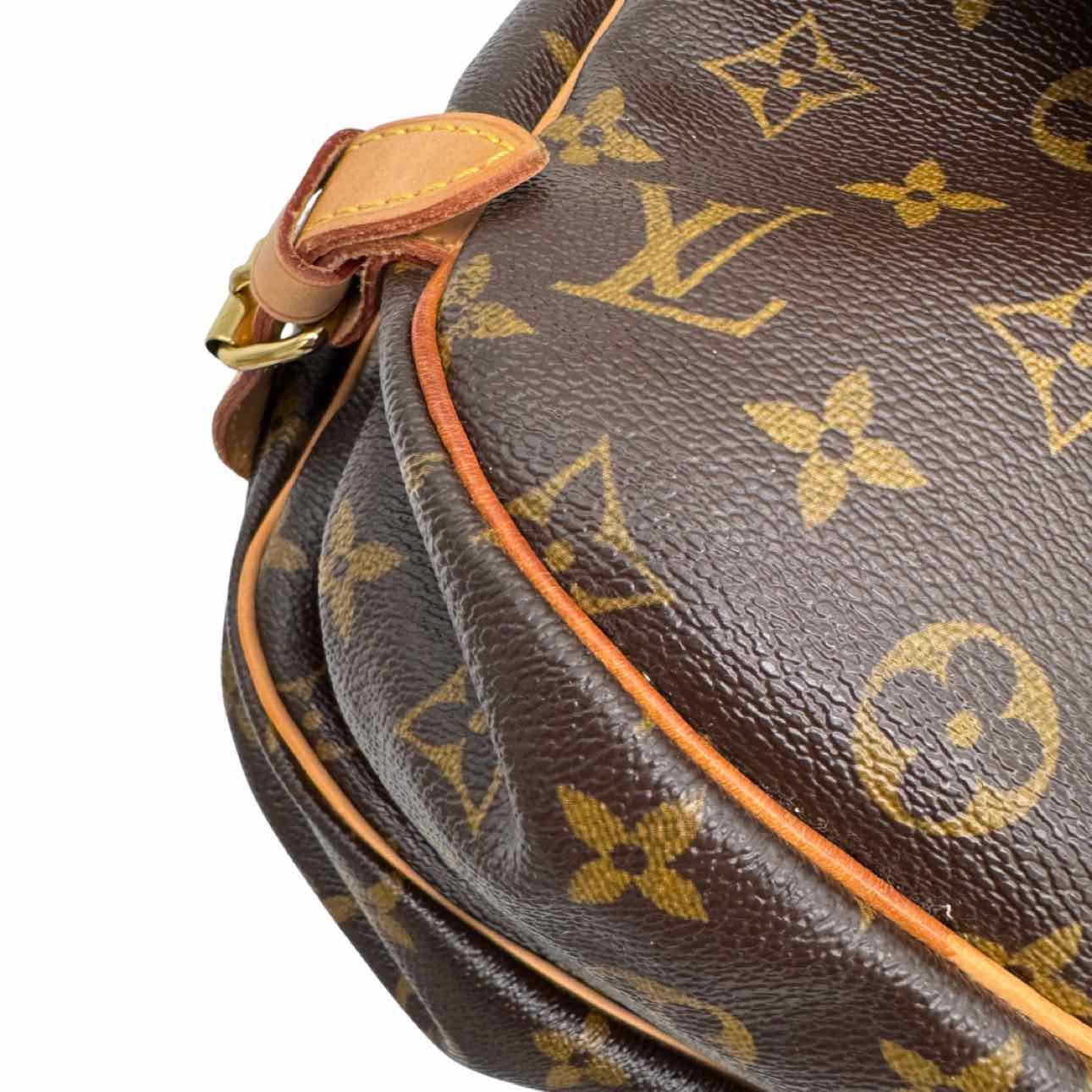 LOUIS VUITTON Monogram Canvas Saumur 30 Brown Messenger Bag