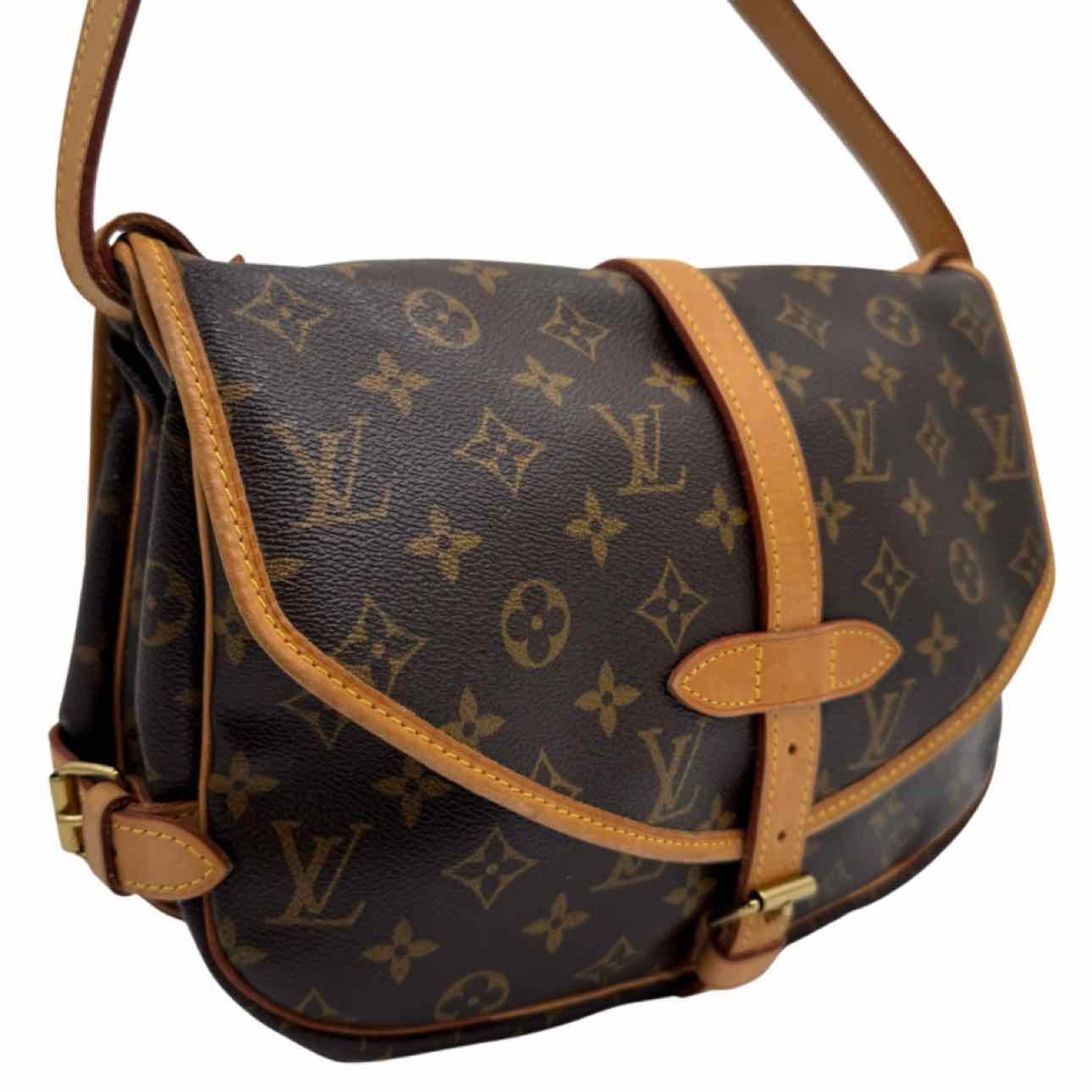 LOUIS VUITTON Monogram Canvas Saumur 30 Brown Messenger Bag