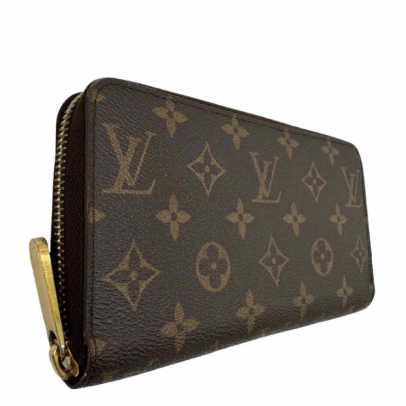 LOUIS VUITTON Monogram Canvas Zippy Wallet Brown