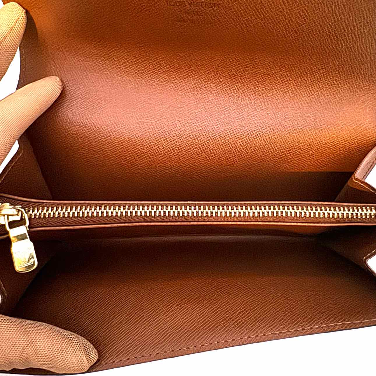 LOUIS VUITTON Monogram Porte Monnaie Credit