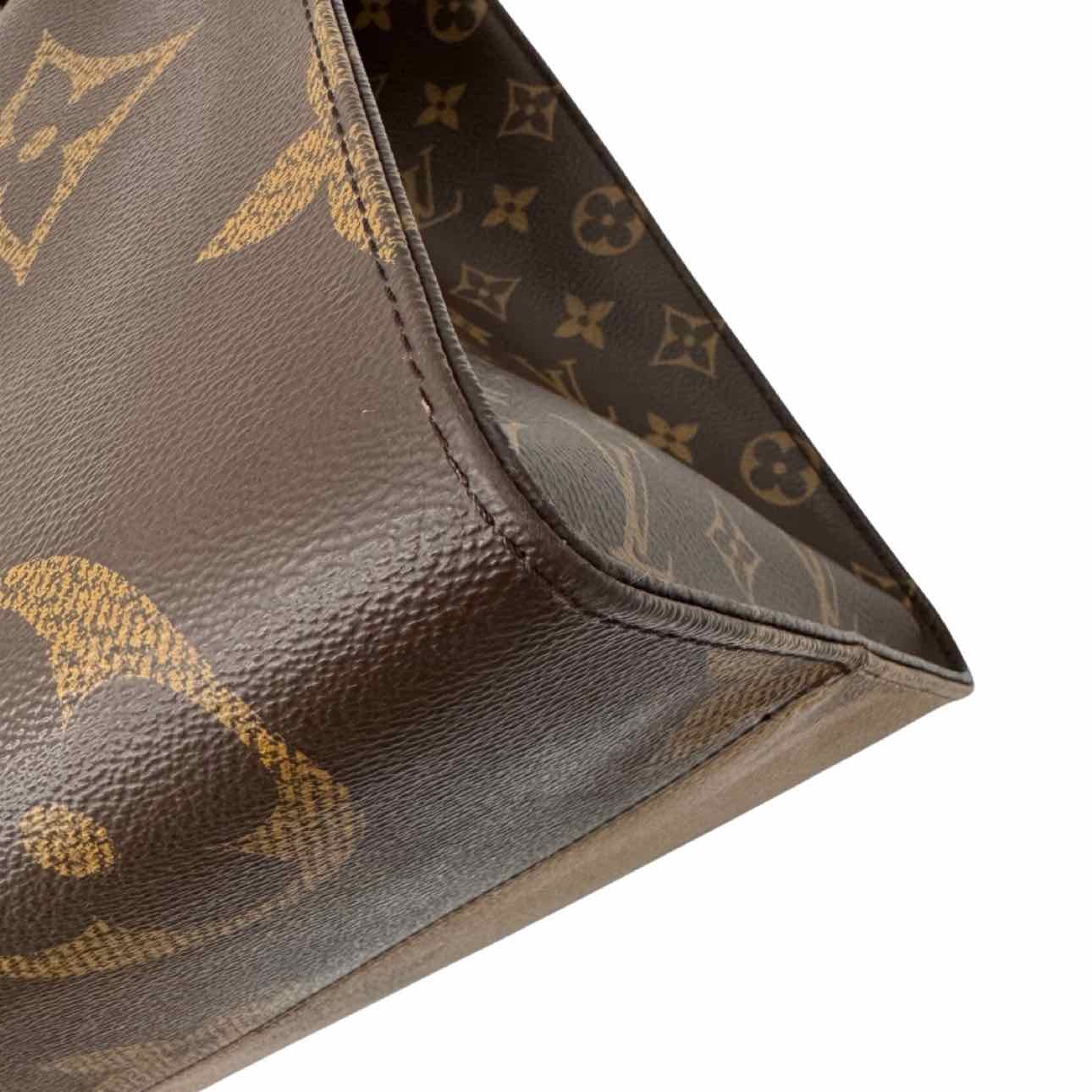 LOUIS VUITTON Monogram Giant Canvas OnTheGo GM Tote Brown