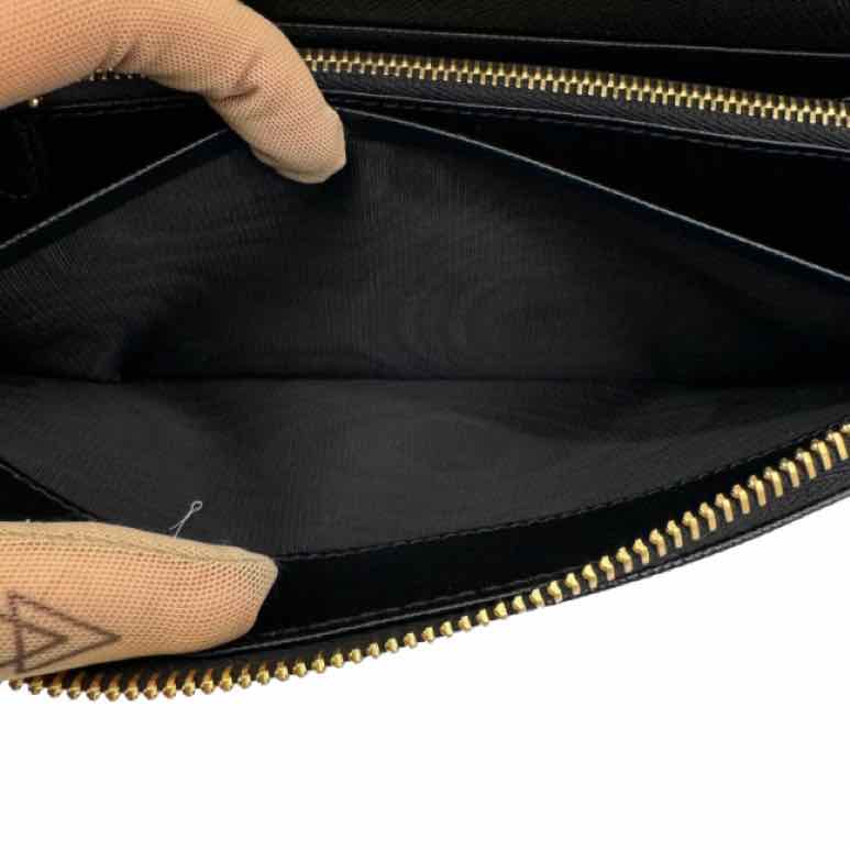 PRADA Saffiano Zipped large Wallet (Pre-Owned)