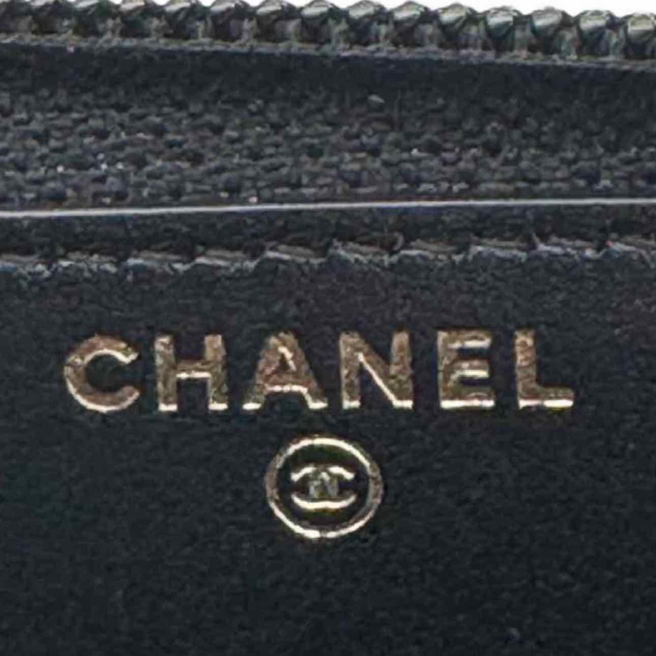 GUCCI Calfskin Interlocking G Long Zip Around Wallet Black