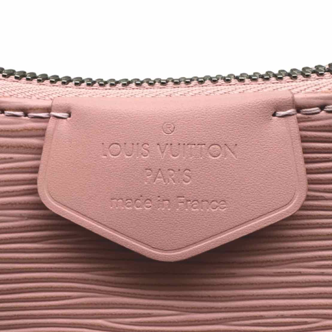 LOUIS VUITTON Epi Leather Easy Pouch On  Rose Ballerine