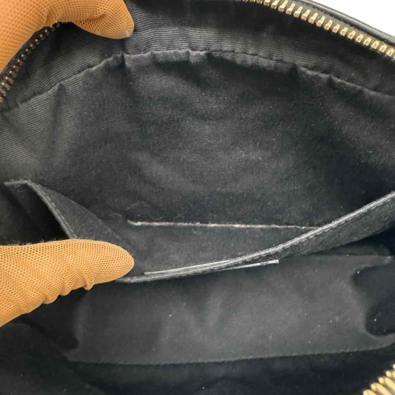 SAINT LAURENT Matelasse Chevron Medium Lou Camera Bag Black