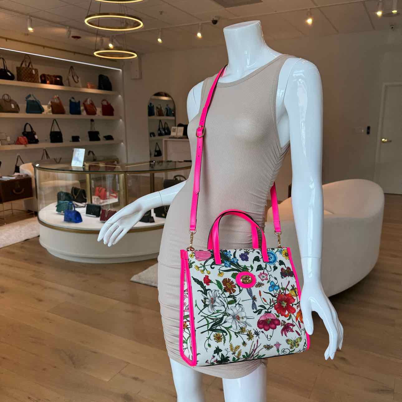 GUCCI Canvas Flora Medium Tote Ivory (Pre-Owned)