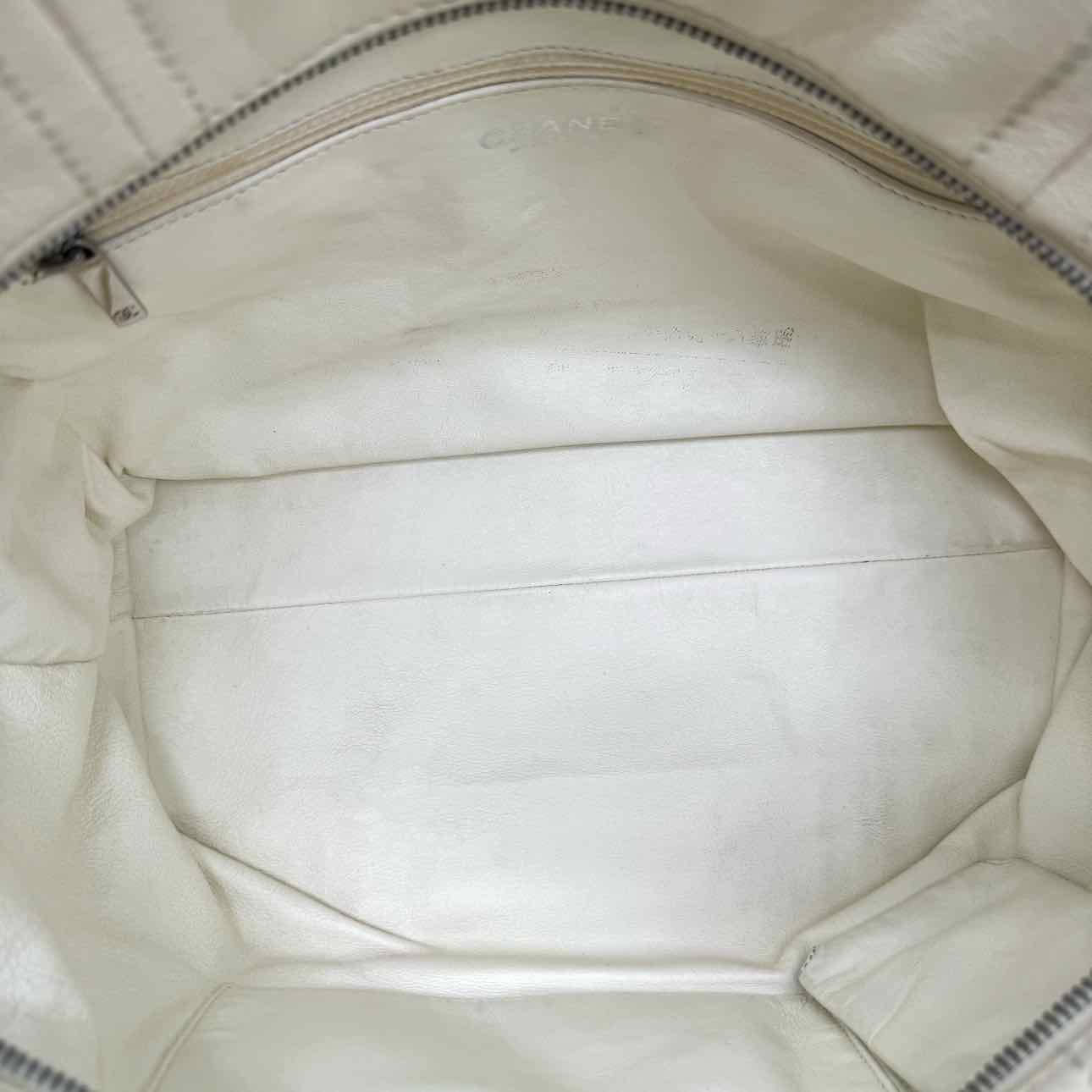 CHANEL Calfskin Medium Luxe Ligne Beige Tote Bag