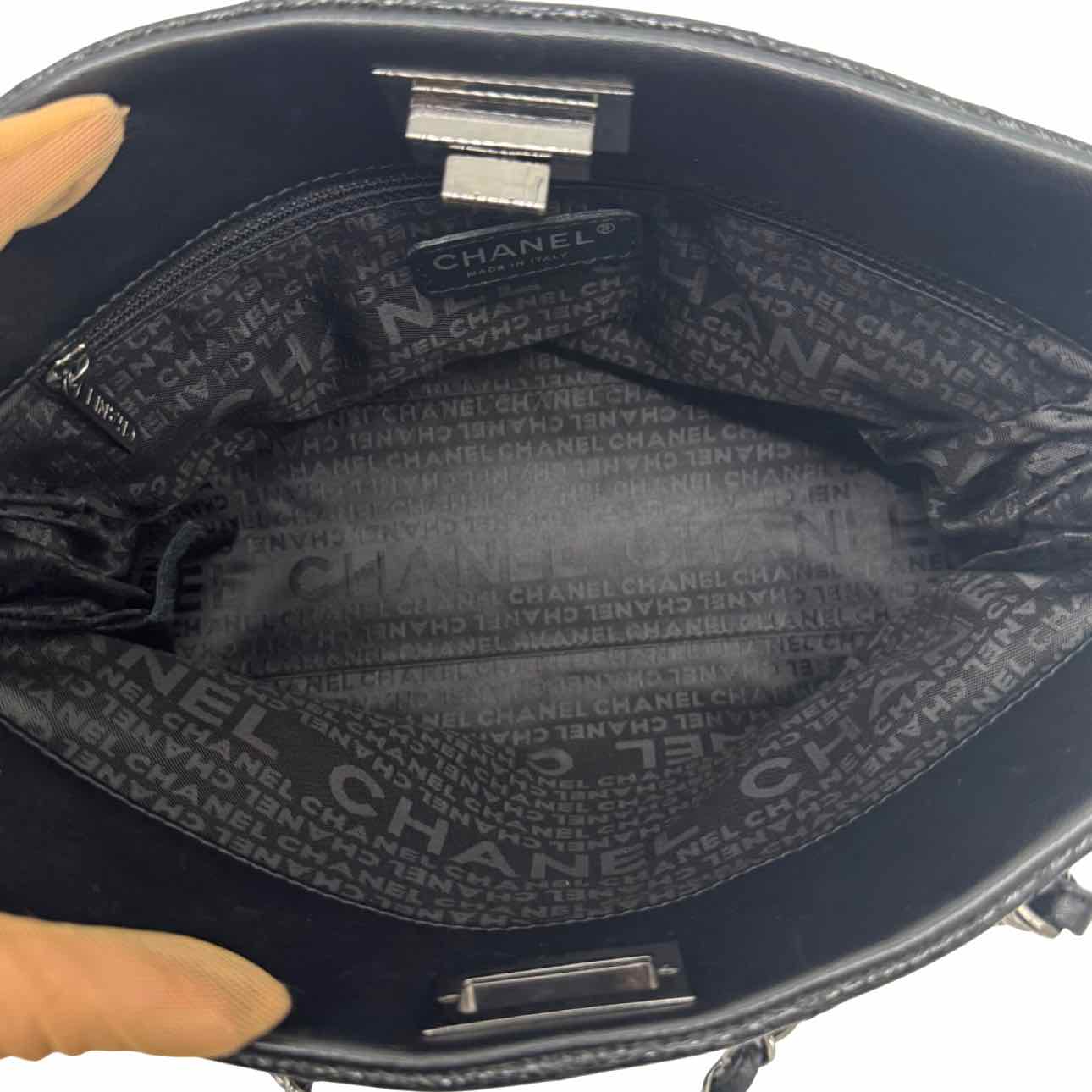 CHANEL Patent Leather Diamond Shine 2.55 Reissue Shopping Tote Black