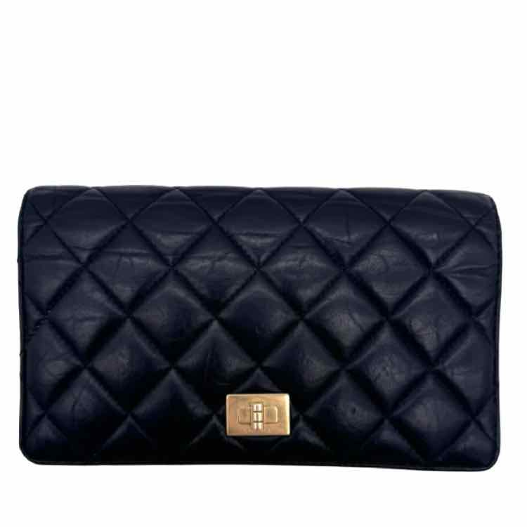 CHANEL Aged Calfskin Quilted Re-issue Yen Wallet Black (Pre-Owned)