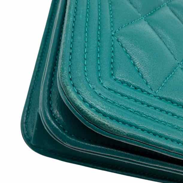 CHANEL Lambskin Quilted Boy Wallet On Chain Green (Pre-Owned)