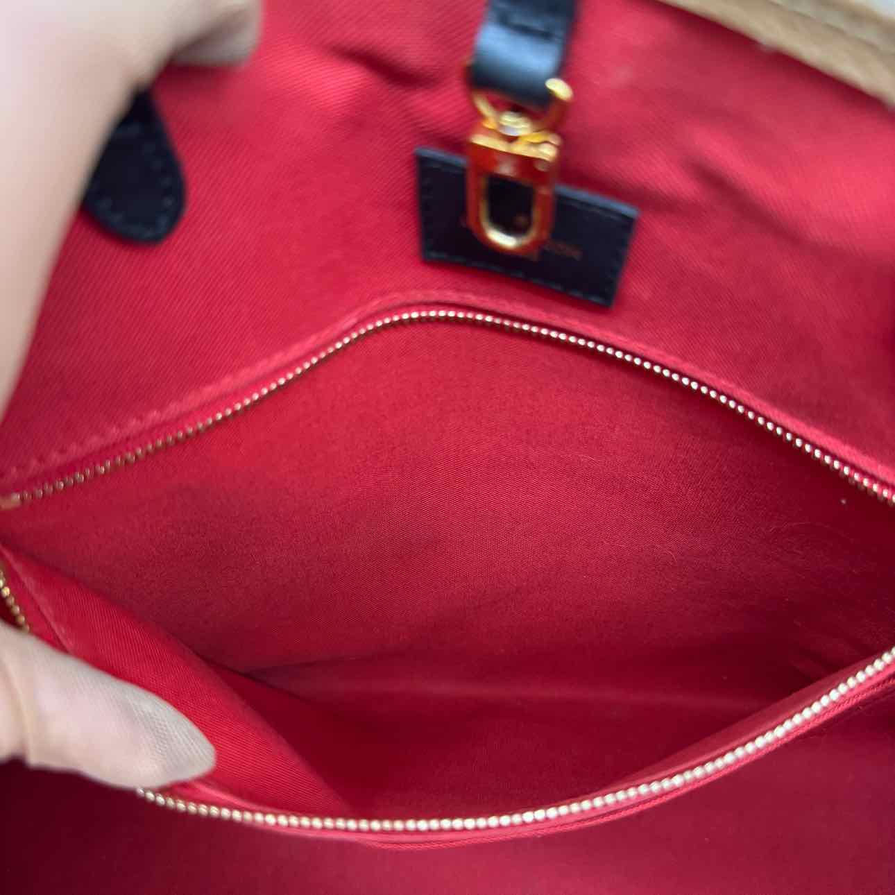 LOUIS VUITTON Monogram Giant Canvas OnTheGo GM Tote Brown