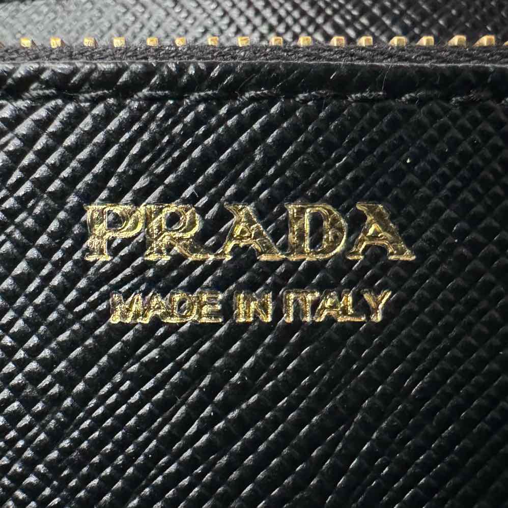 PRADA Saffiano Zipped large Wallet (Pre-Owned)