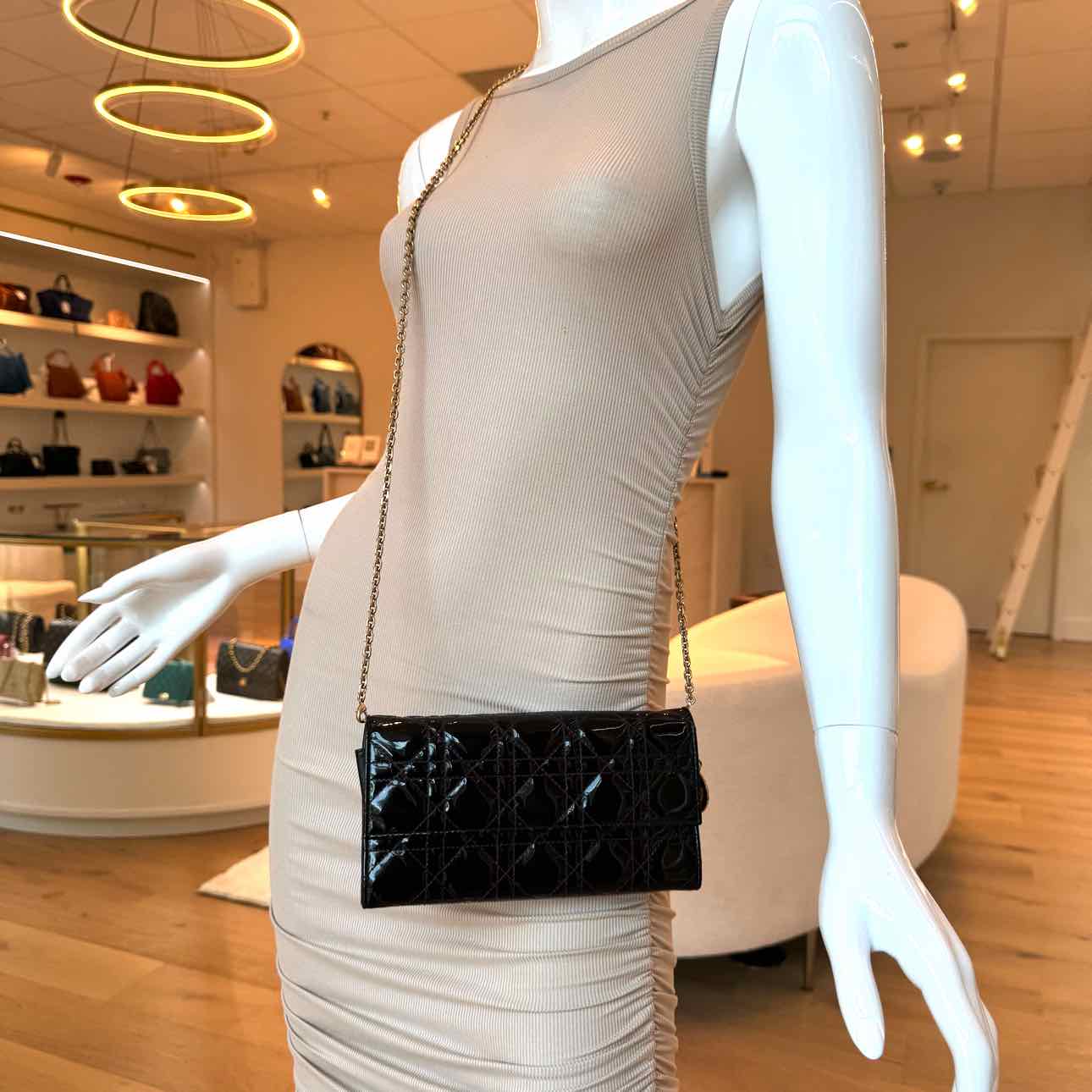 DIOR Patent Cannage Calfskin Lady Dior Rendezvous Wallet On Chain (Pre-Owned)