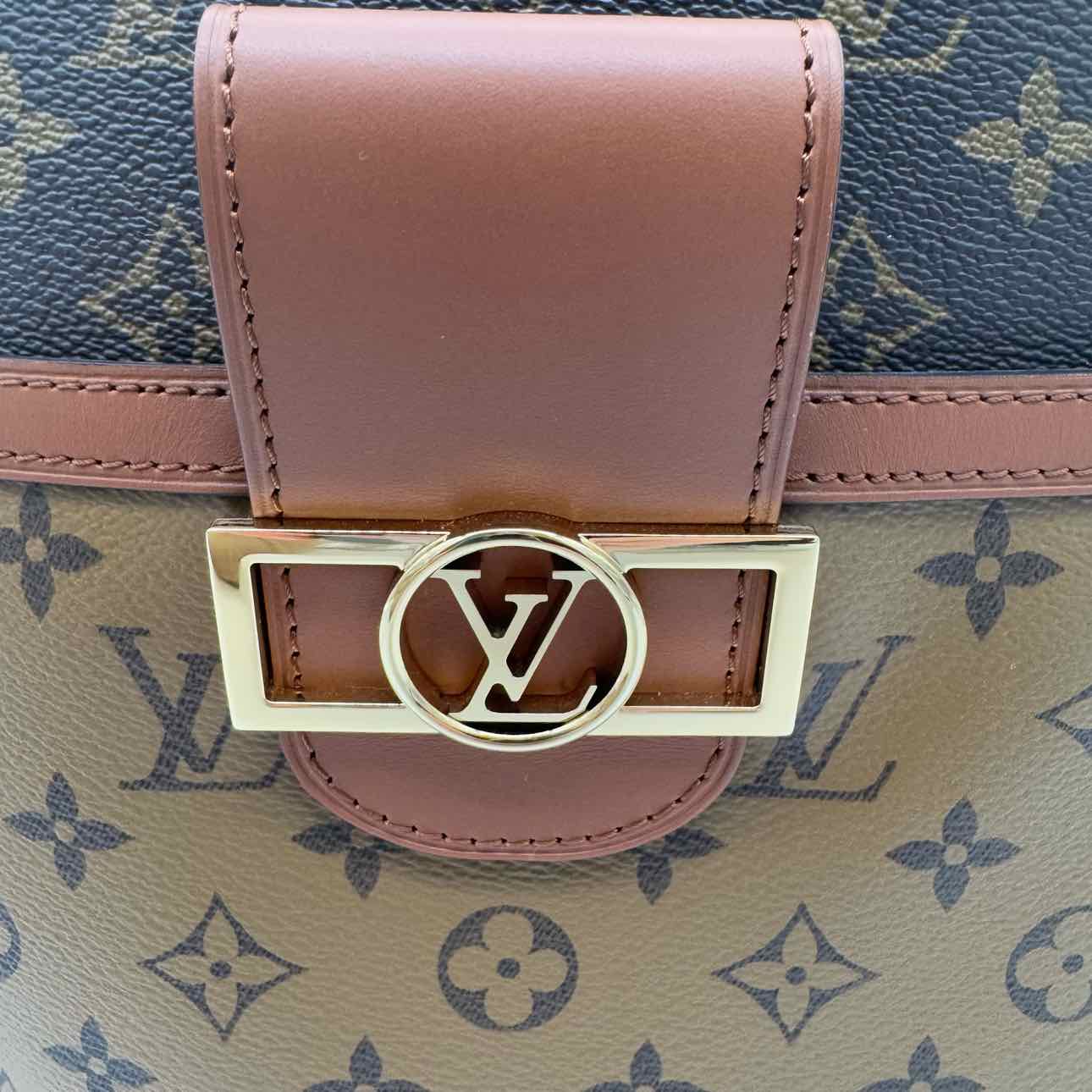 LOUIS VUITTON Monogram Reverse Canvas Dauphine MM Hobo Bag (Pre-Owned)