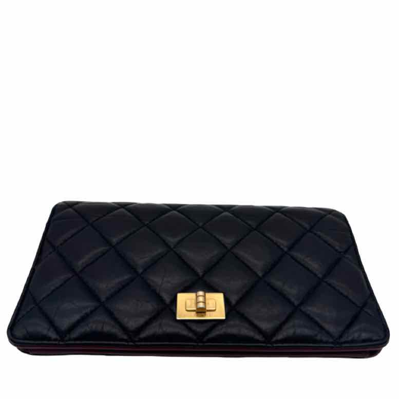 CHANEL Aged Calfskin Quilted Re-issue Yen Wallet Black (Pre-Owned)