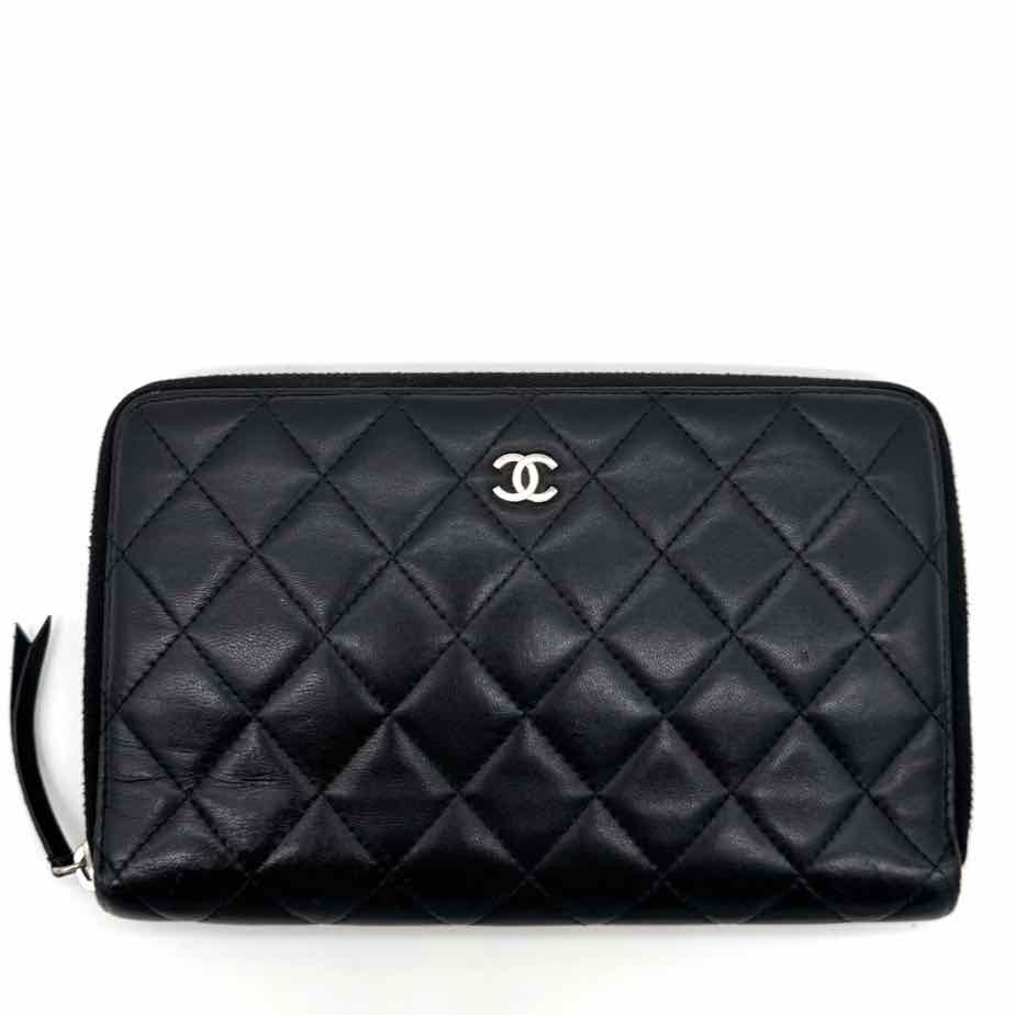 CHANEL Quilted Lambskin Zip Around Organizer Wallet (Pre-Owned)
